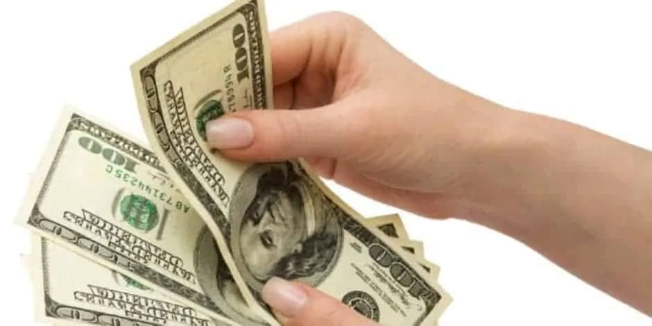 سعر الدولار فى البنوك المصرية اليوم الإثنين 31-12-2018